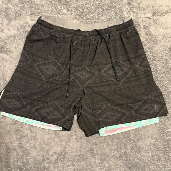 Chubbies Mens XXL Running Shorts Aztec Print Activewear Athletic 5.5" Inseam - Picture 1 of 8